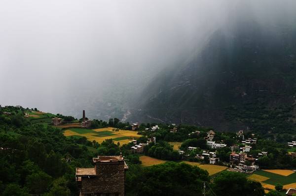 从成都出发，丹巴三日游路线推荐