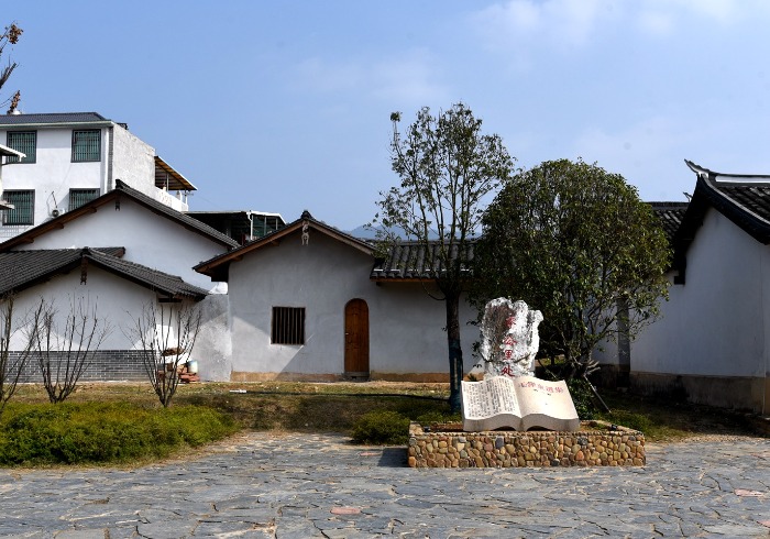 革命老区龙岩长汀，红旗不倒的地方，来一场红色之旅吧！